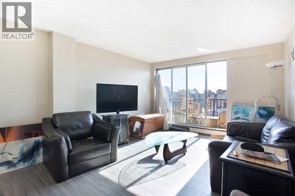 740, 519 17 Avenue SW