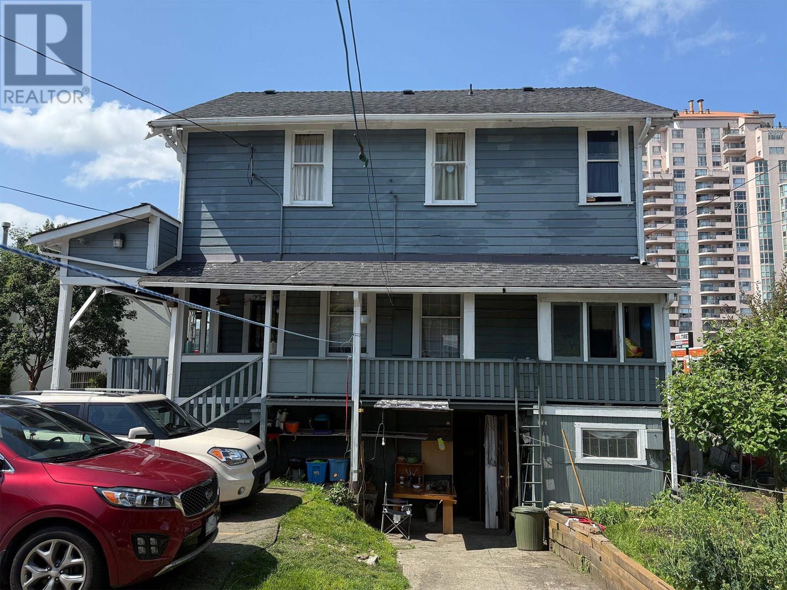 423 SIXTH STREET