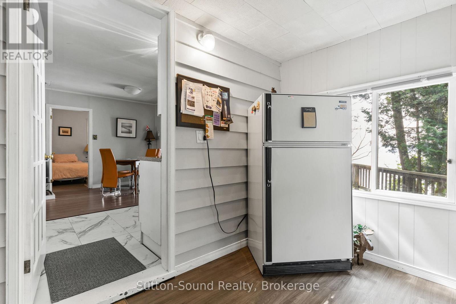 606 MALLORY BEACH ROAD
