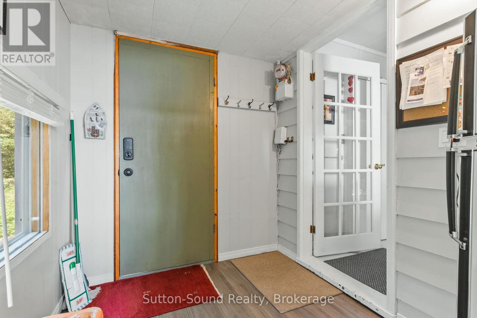 606 MALLORY BEACH ROAD
