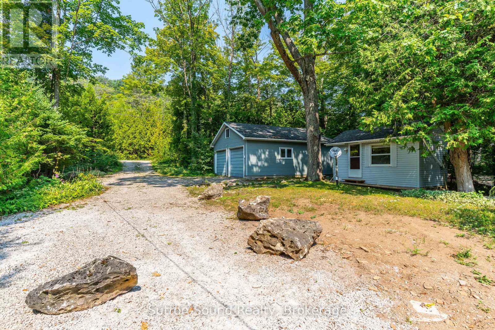 606 MALLORY BEACH ROAD