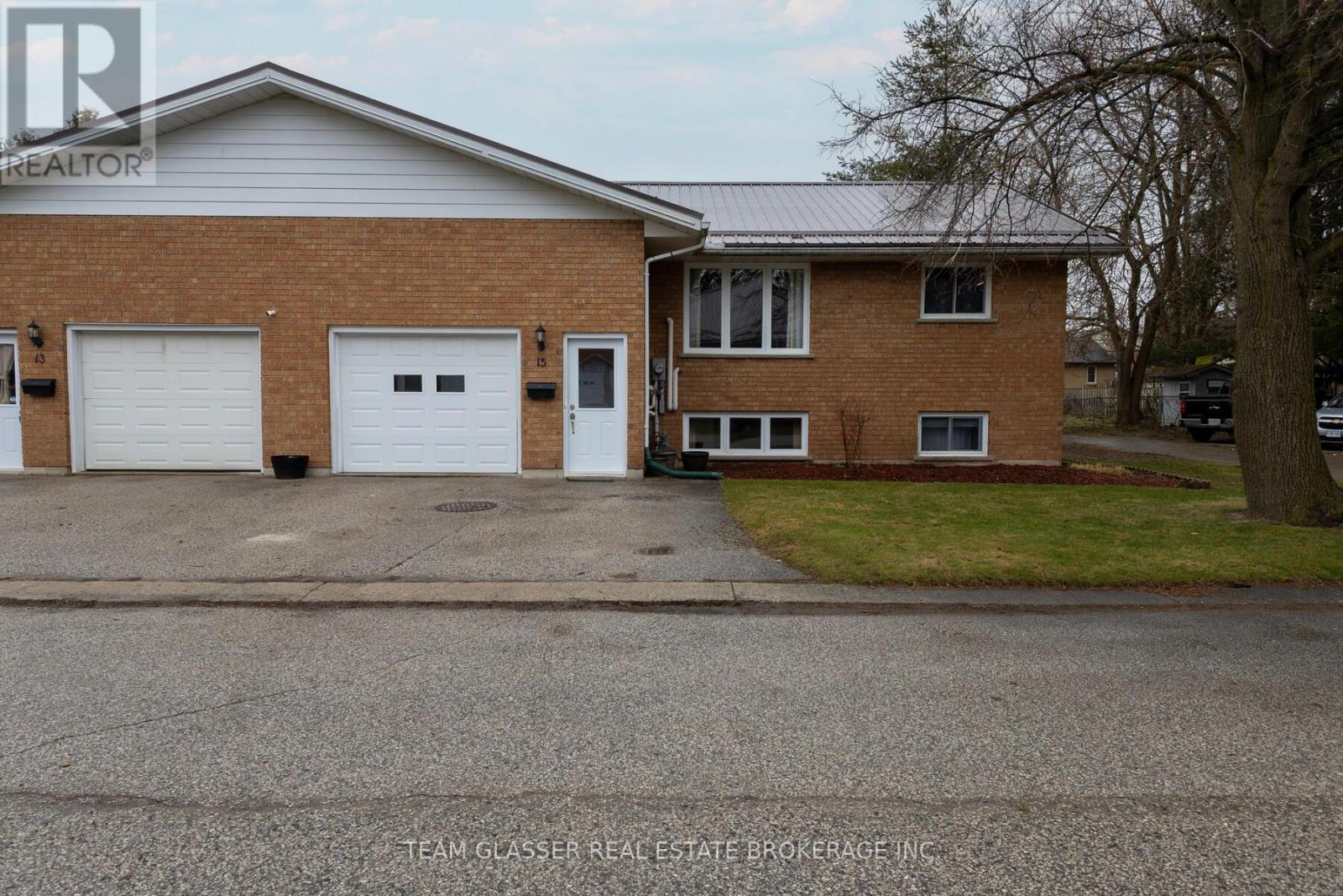 15 - 214 SOUTH STREET W