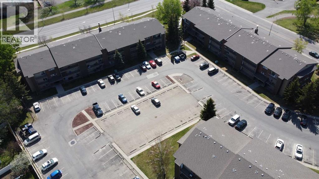 308, 401 Columbia Boulevard W