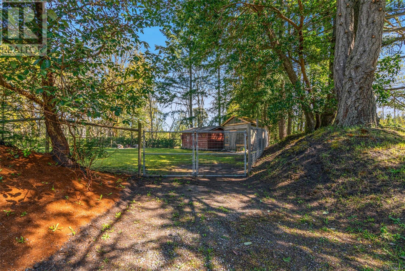 1121 Harewood Mines Rd