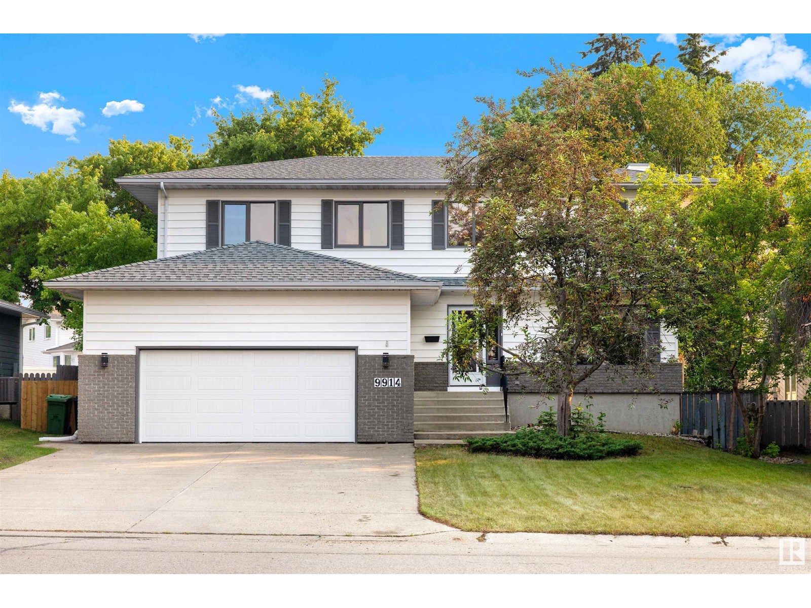 9914 86 ST