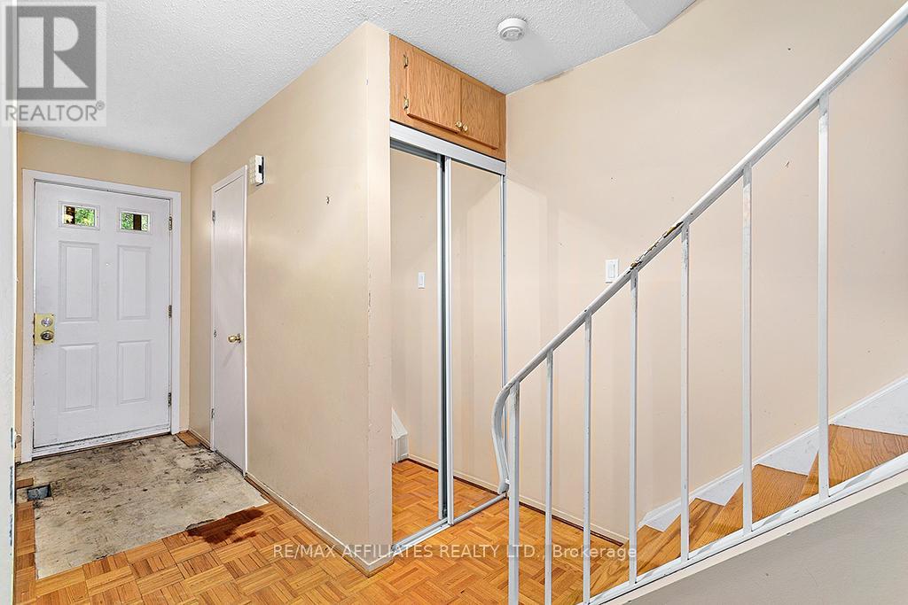 1911 SIMARD DRIVE
