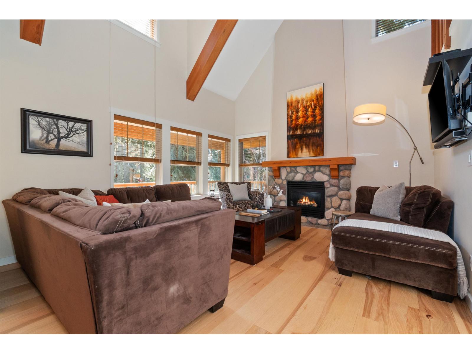 1774 ROBINS ROOST ROAD|Cultus Lake South