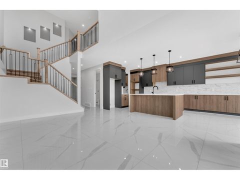 22835 80 AV NW Edmonton AB T5T7X8