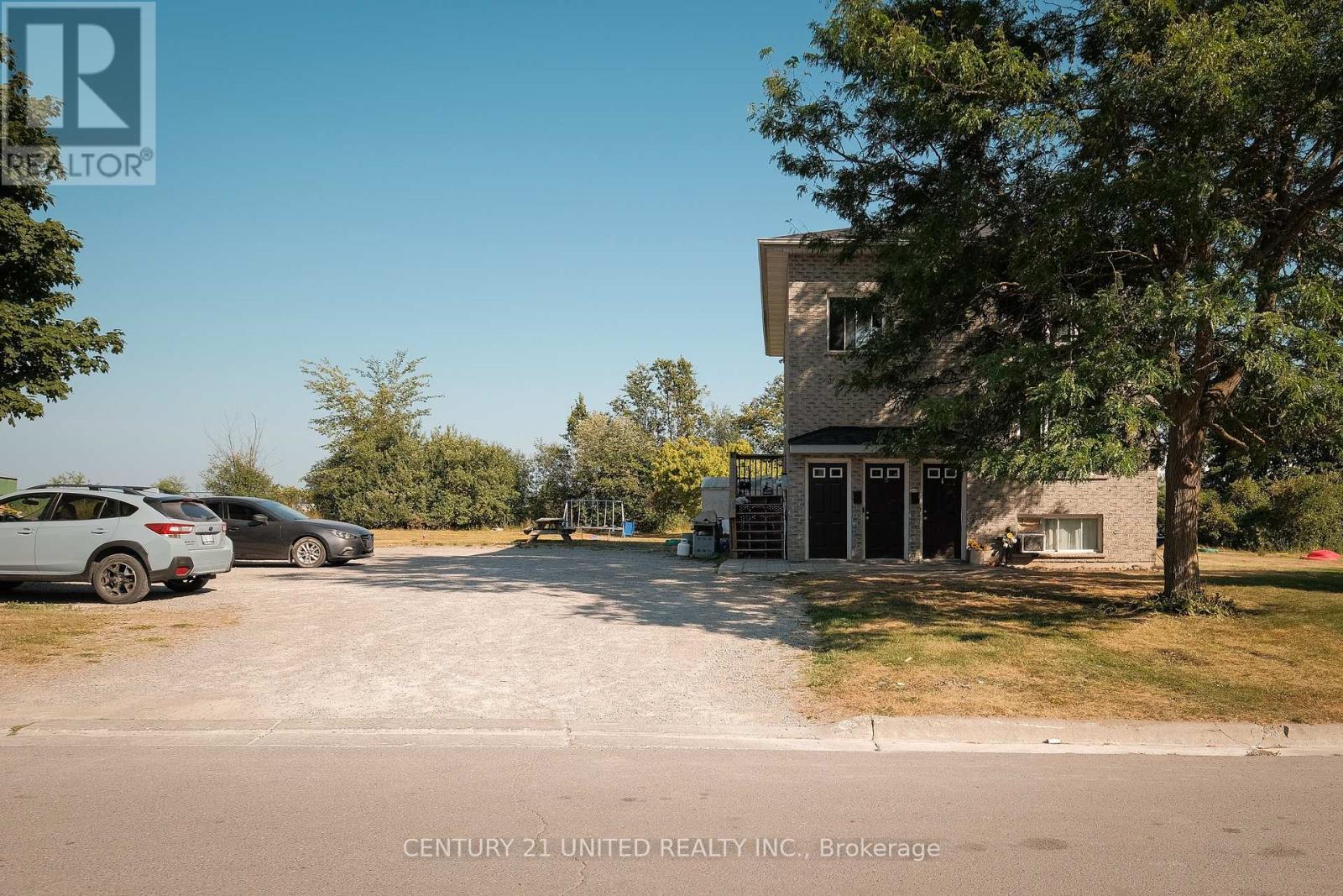 538 CRYSTAL DRIVE