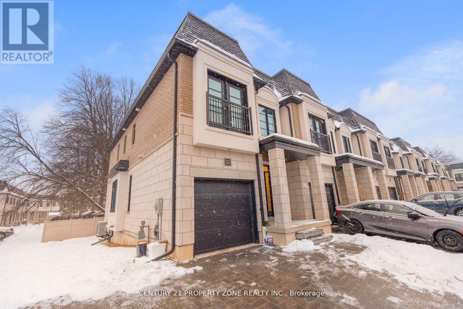 22 - 143 ELGIN STREET N