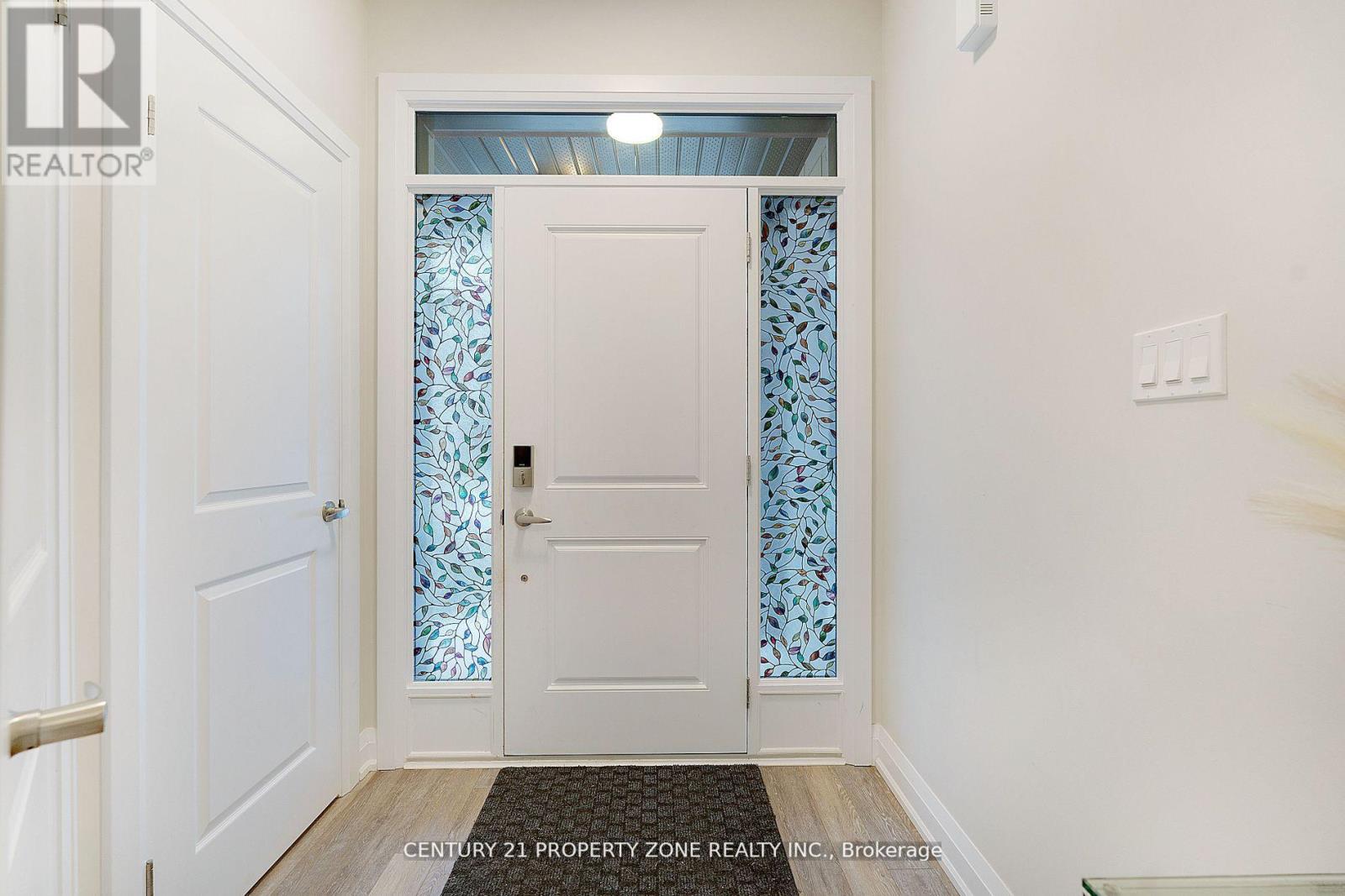 22 - 143 ELGIN STREET N