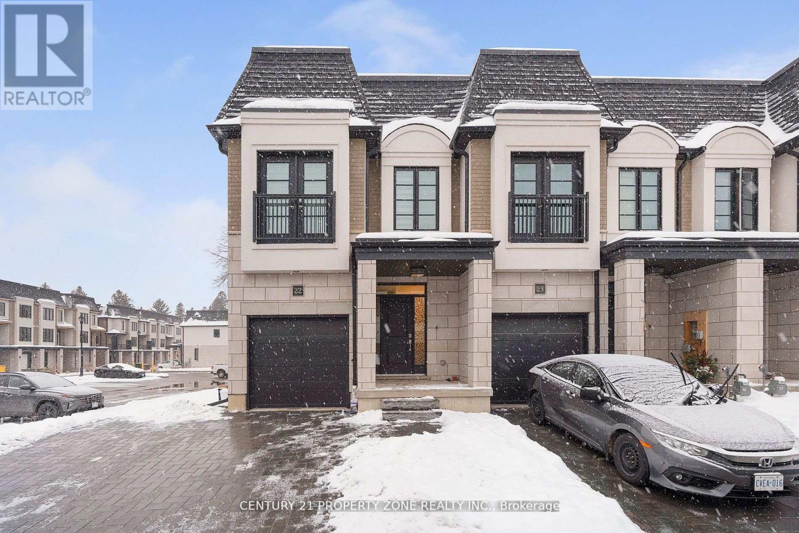22 - 143 ELGIN STREET N