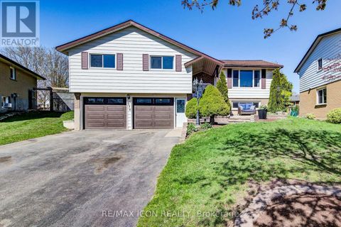 330 DALEVIEW PLACE Waterloo ON N2L5M5