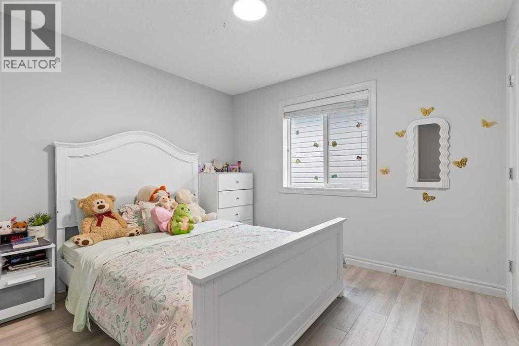 337 Bridleridge View SW