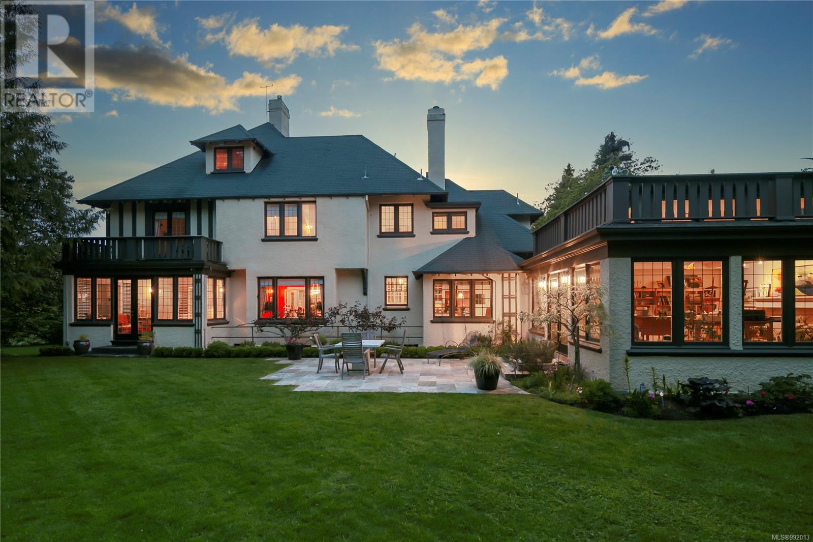 611 Foul Bay Rd