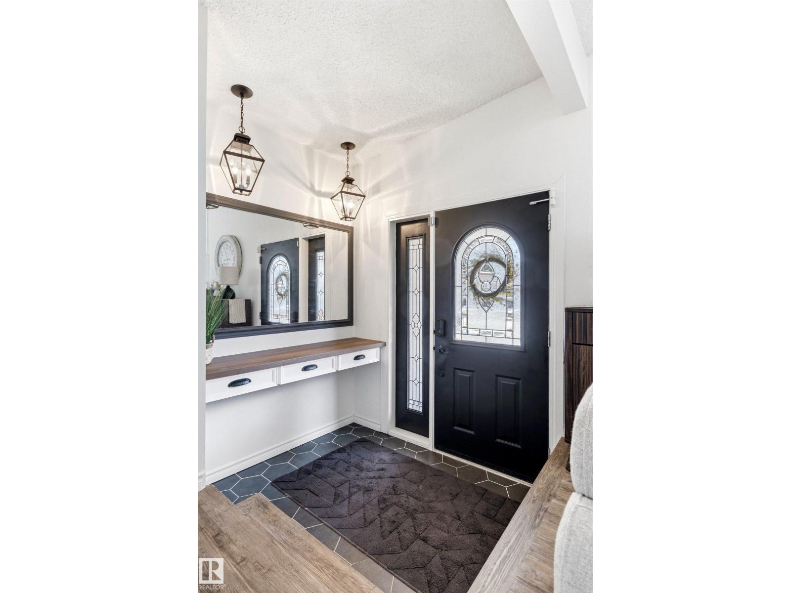 76 GLENWOOD CR