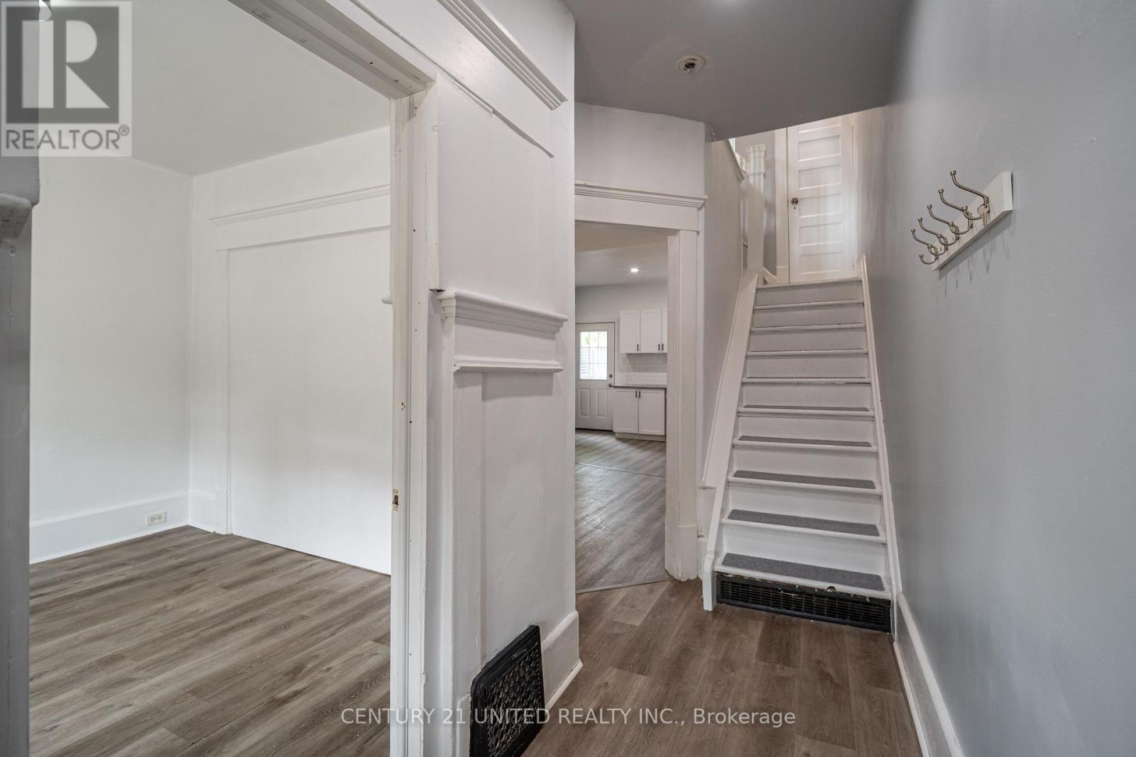 276 DALHOUSIE STREET