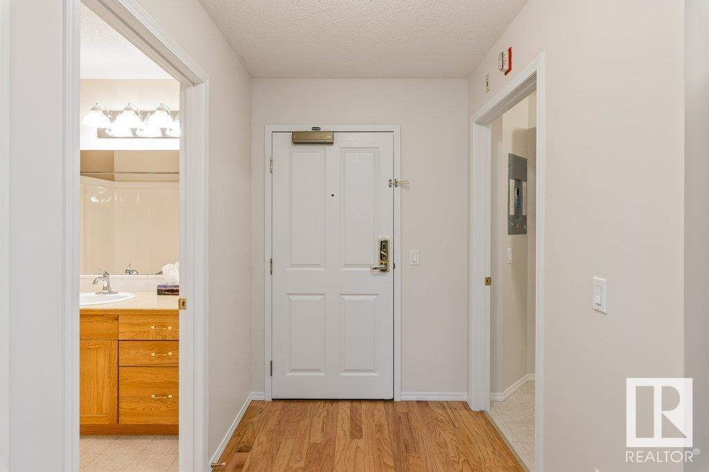 #212 78 MCKENNEY AV