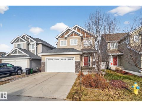 8536 19 Avenue SW Edmonton AB T6X0R6