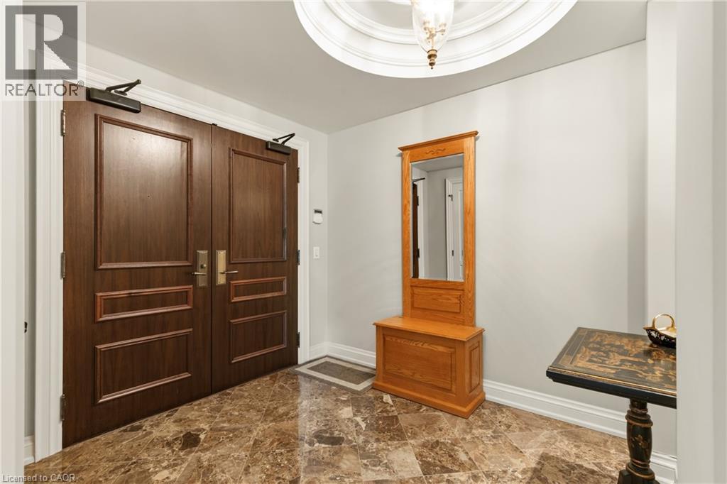 111 FORSYTHE Street Unit# 806