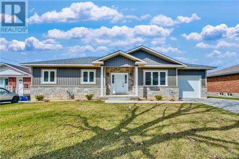 17 GLENBARR Road St. Catharines ON L2T1Y2