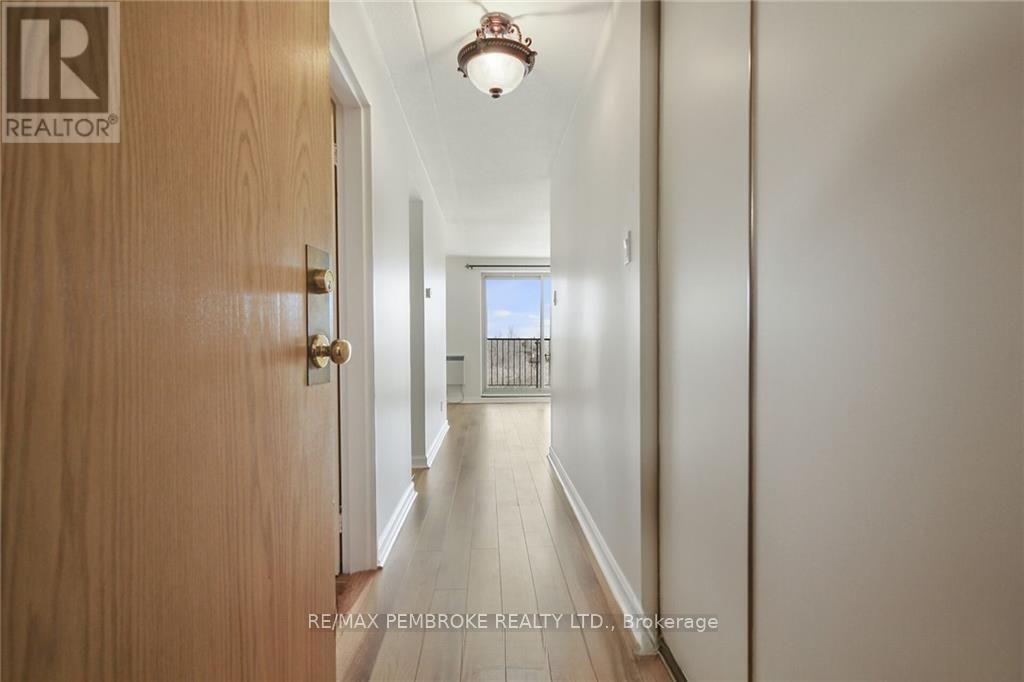 408 - 206 WOODWARD STREET