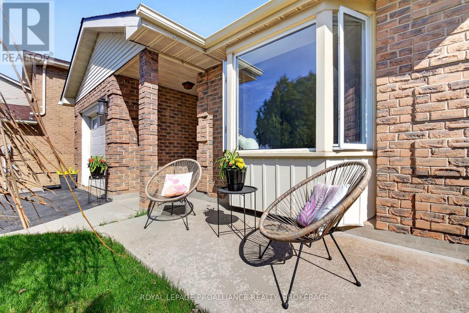 16 GRENADIER DRIVE