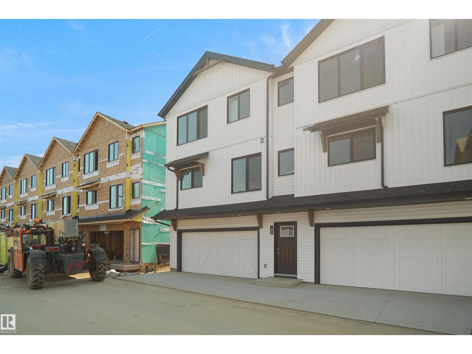 #73 1025 SECORD PROMENADE PM NW