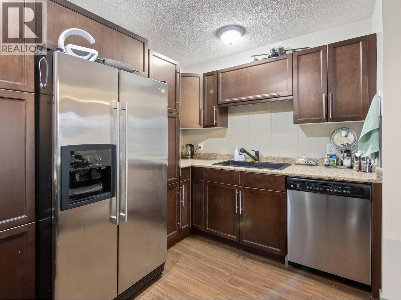 130 Skaha Place Unit# 406