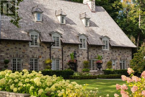 108 SANDRINGHAM DRIVE Toronto (Lansing-Westgate) ON M3H1C9