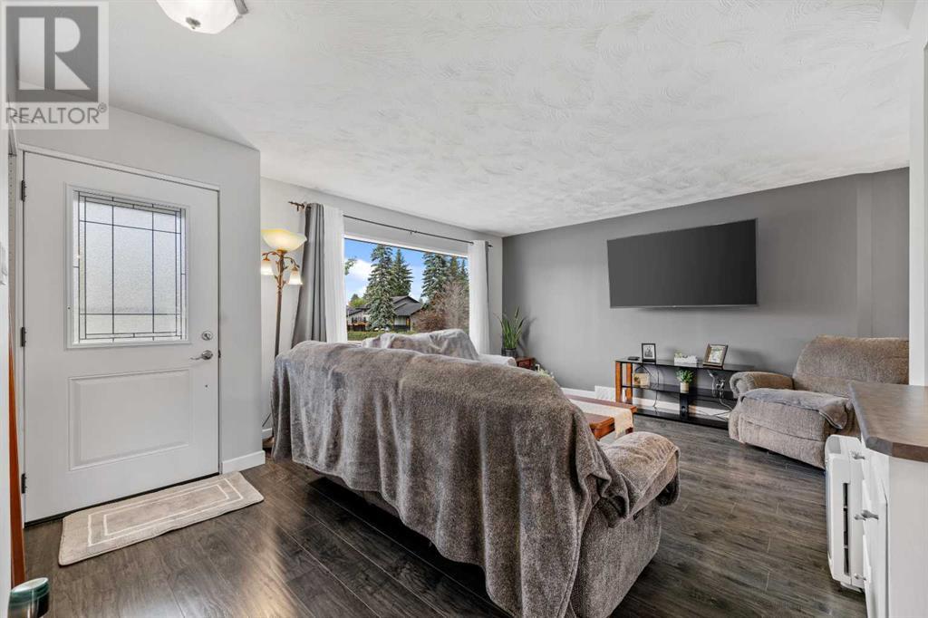 249 Acadia Drive SE