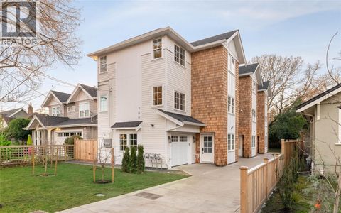 B 786 St. Patrick St Oak Bay BC V8S4X5