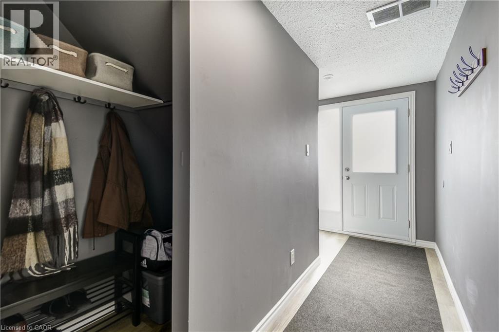 135 CHALMERS Street S Unit# 18