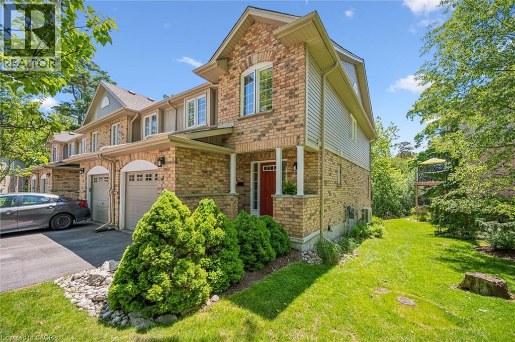 15 BANNISTER Court Unit# 3
