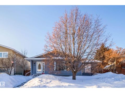 6931 14 AV NW Edmonton AB T6K3V4