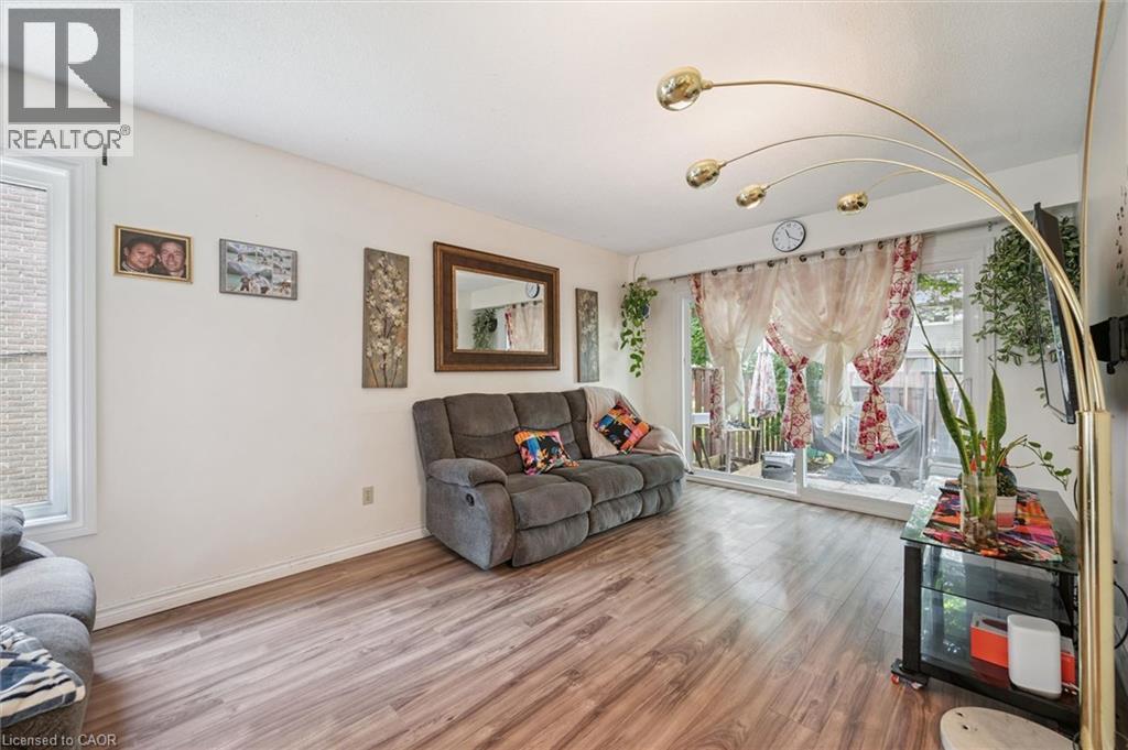 46 CEDARWOODS Crescent Unit# 53