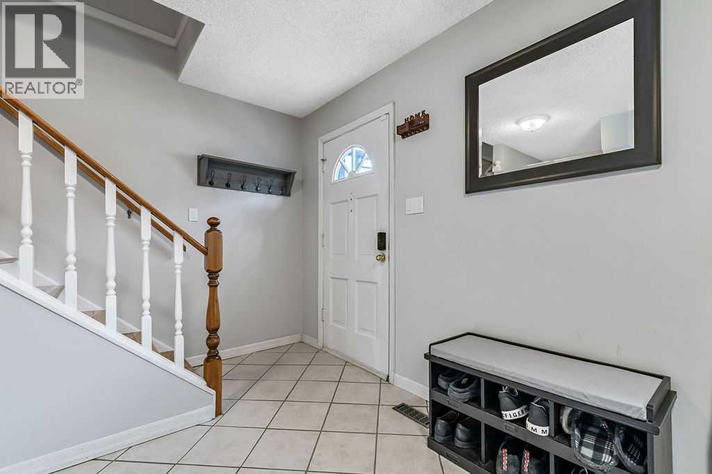 71, 210 86 Avenue SE