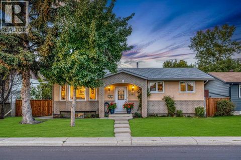 5004 Rundleview Road NE Calgary AB T1Y1J4