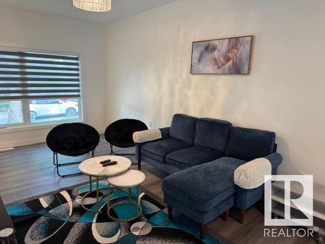 10947 73 AV NW