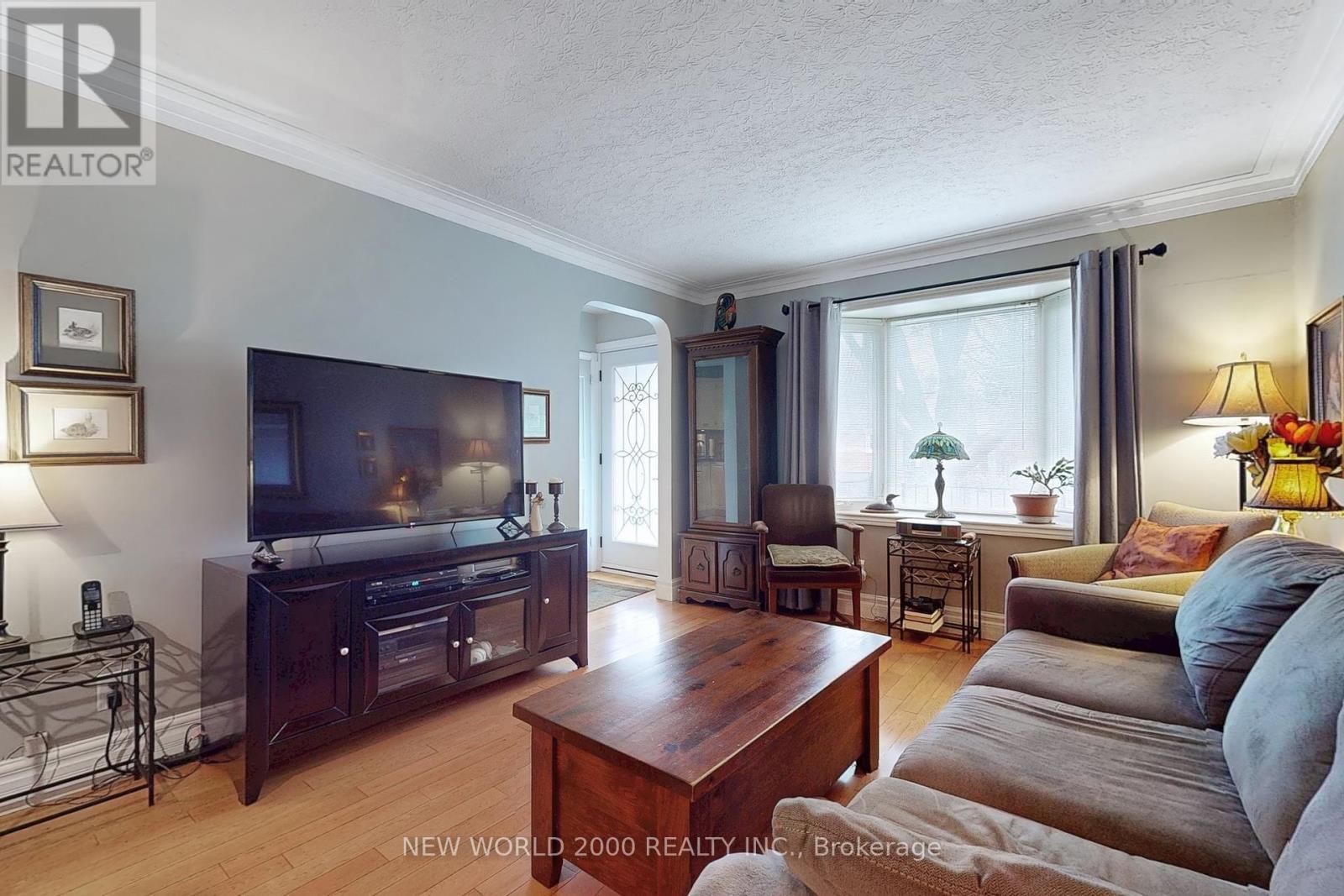 5 PARKER AVENUE