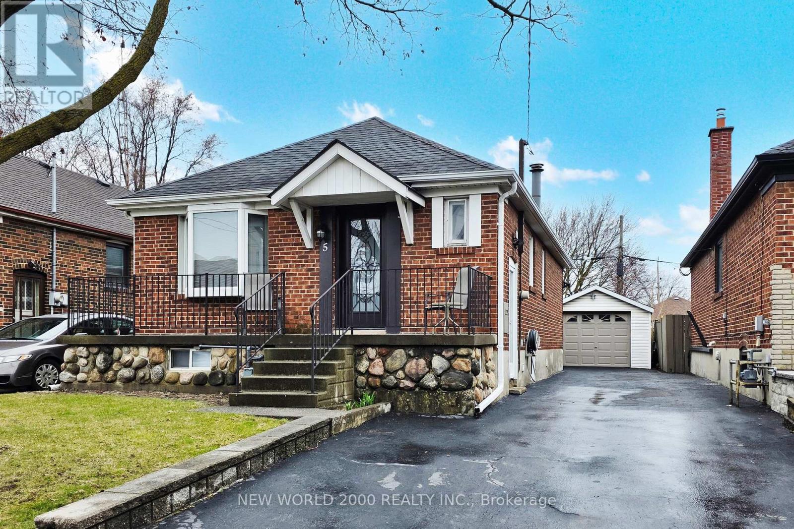 5 PARKER AVENUE