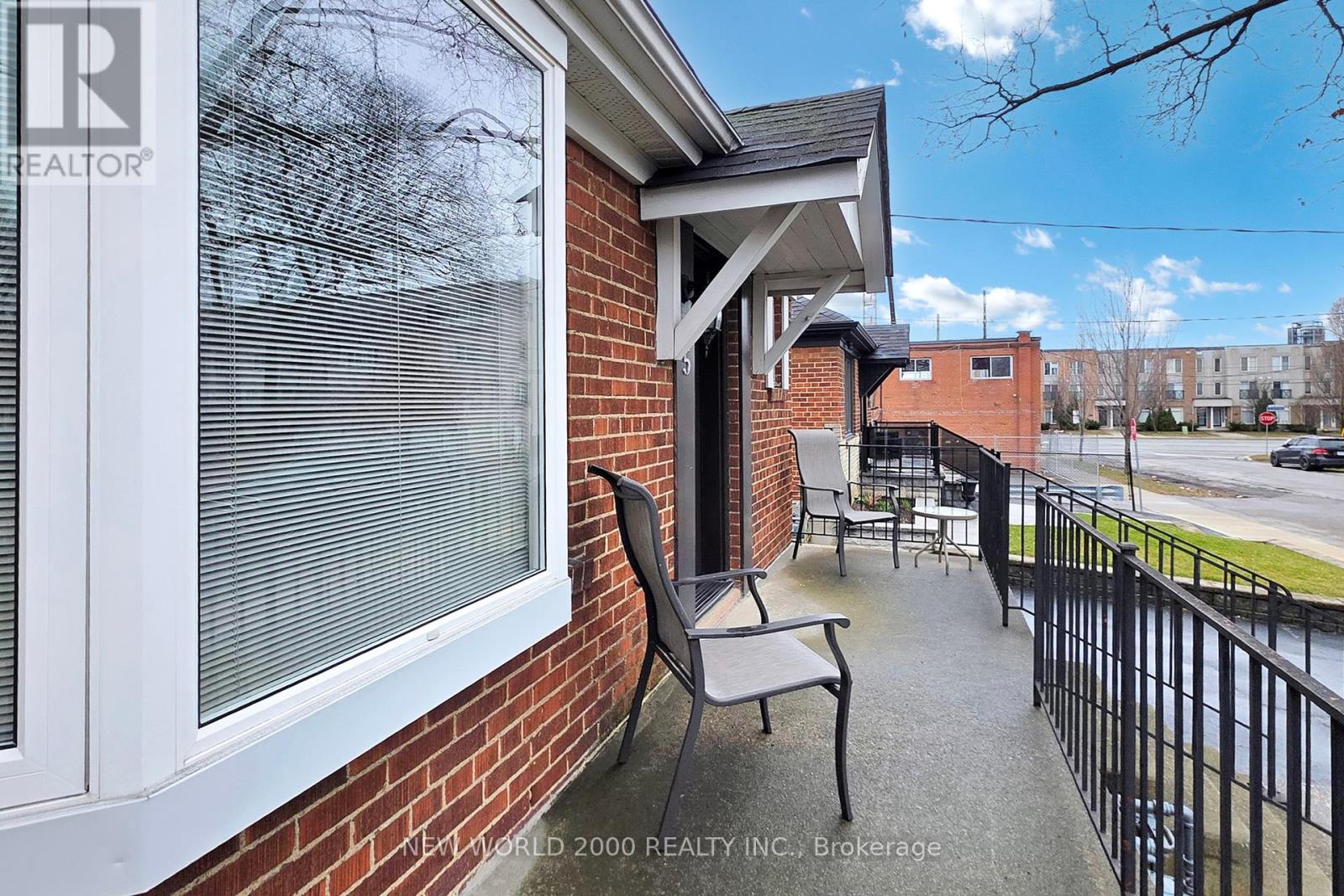 5 PARKER AVENUE