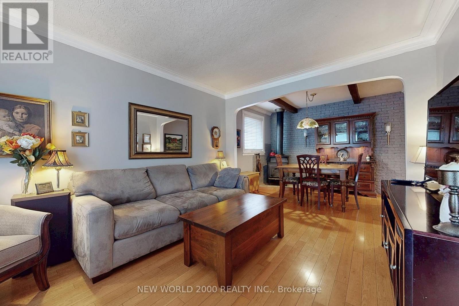 5 PARKER AVENUE