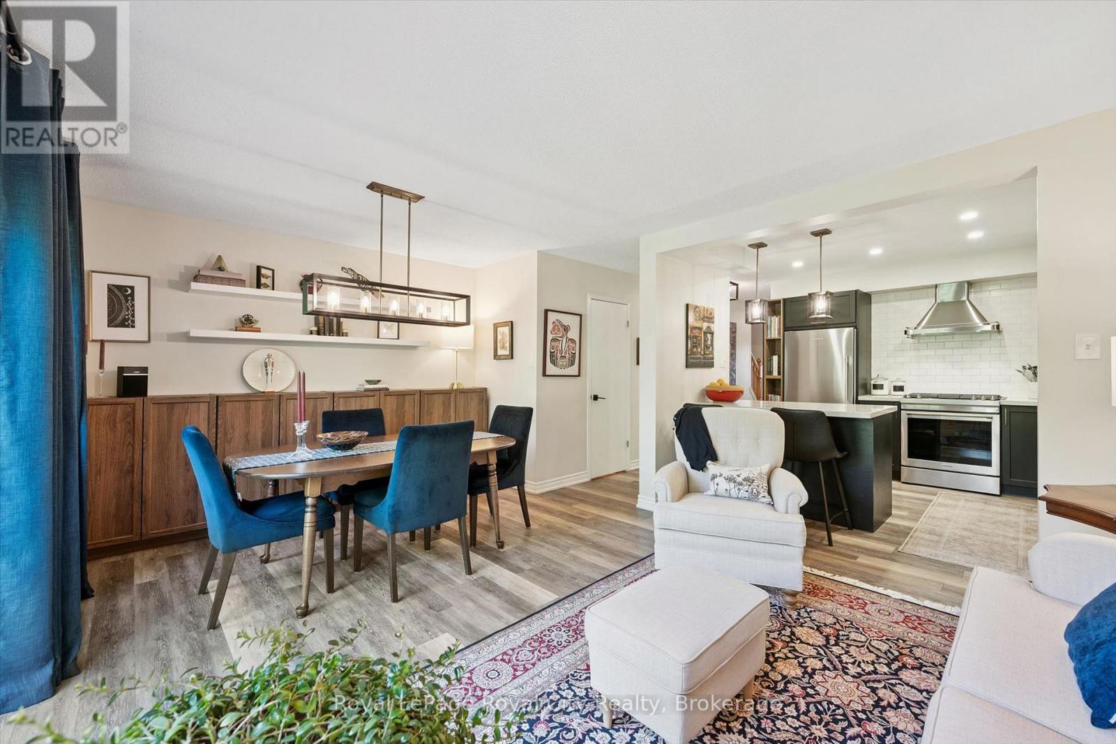 #12 - 124 GOSLING GARDENS