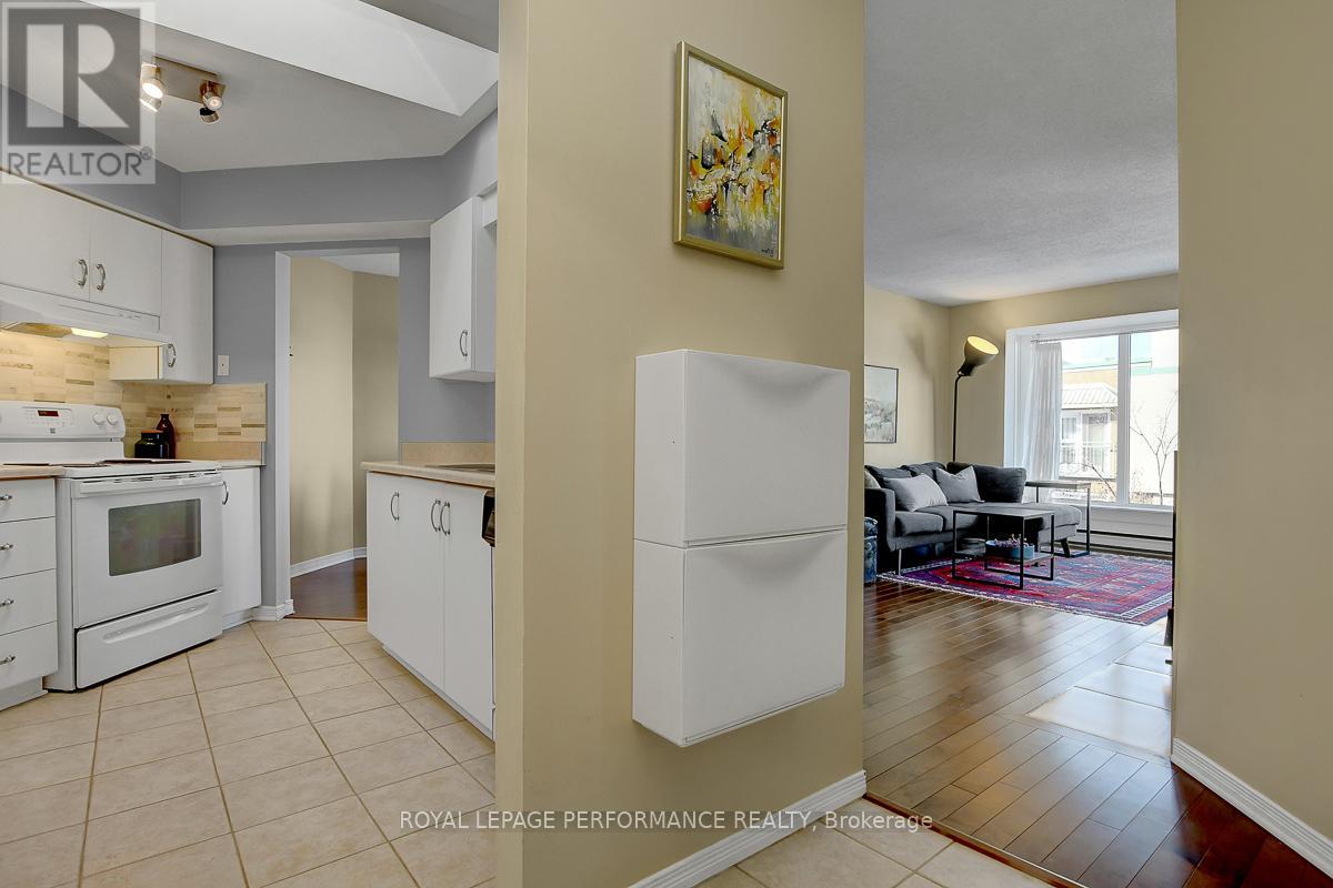 401D - 1 COLUMBUS AVENUE