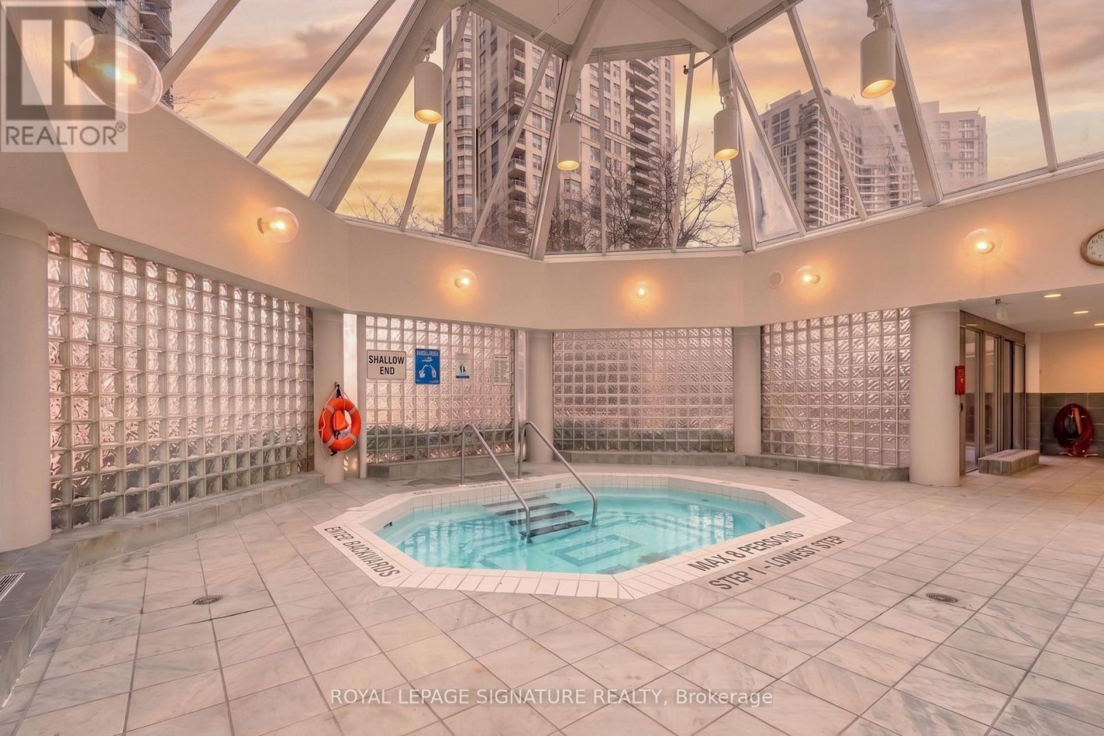 707 - 325 WEBB DRIVE