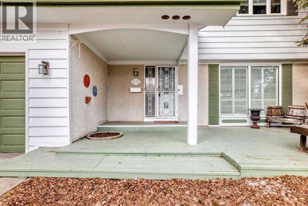 6623 Lethbridge Crescent SW