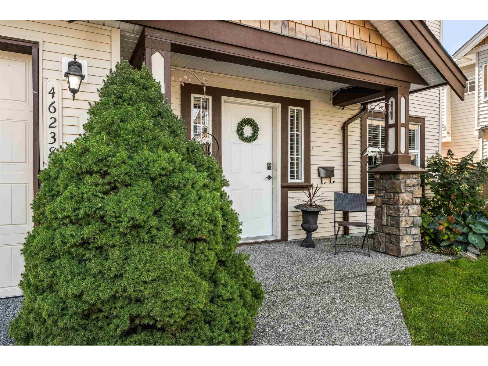 3 46238 STRATHCONA ROAD|Fairfield Island