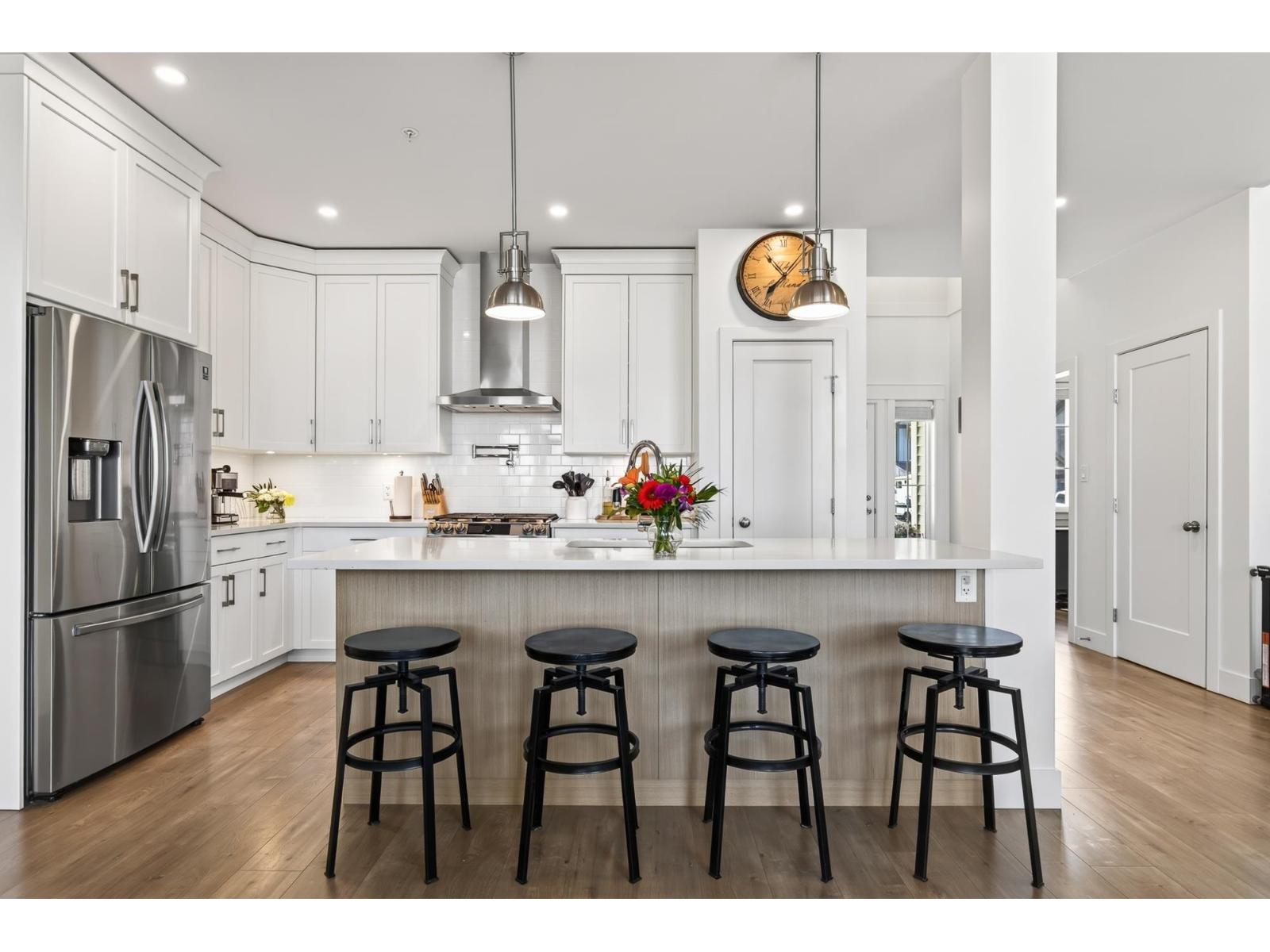 50197 KENSINGTON DRIVE|Eastern Hillsides