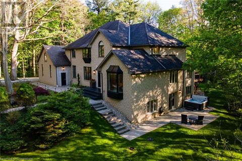 18 ELDER Crescent Ancaster ON L0R1R0